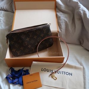 LOUIS VUITTON POCHETTE ACCESSOIRES